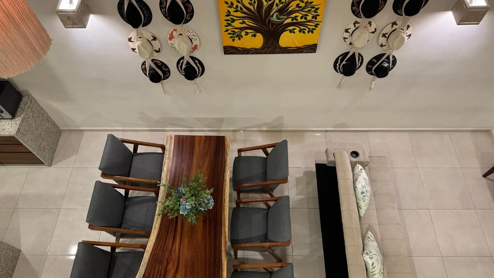 Casa Arbol 350 Mbs Apartment Merida